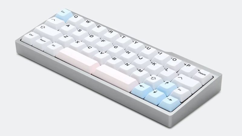 40% keyboard layout minimal design with only essential keys